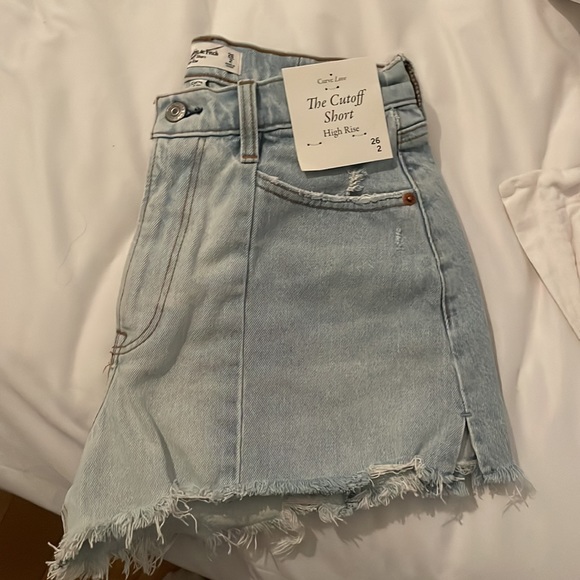 NWT Abercrombie and Fitch Jean curve love shorts, high rise! - Picture 3 of 5
